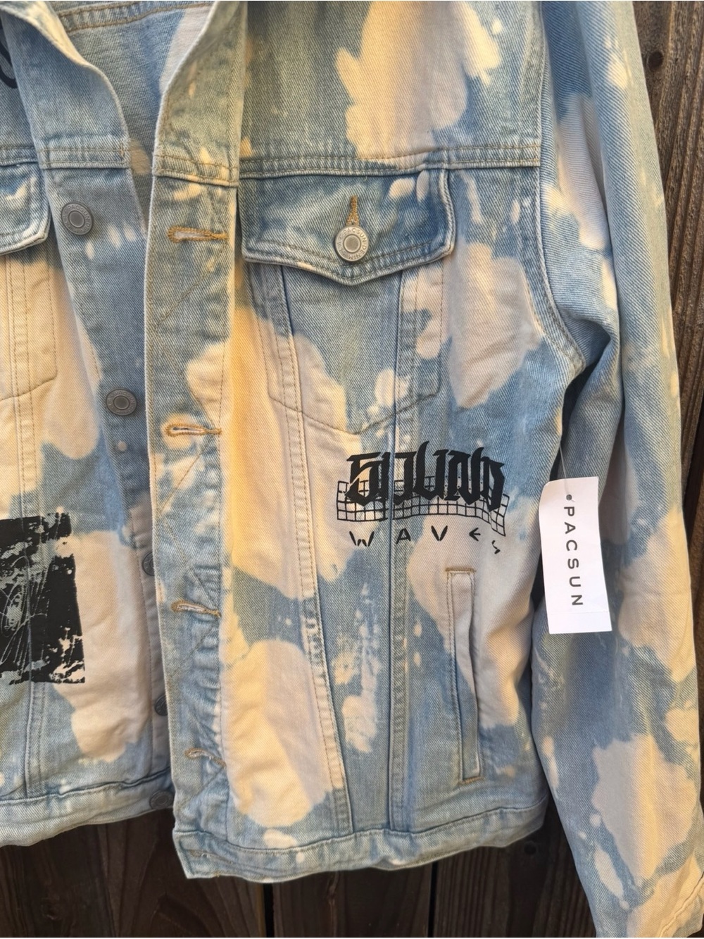 NWT PacSun Bleach Effect Denim Jacket in Light Blue and Cream large - Picture 3 of 7